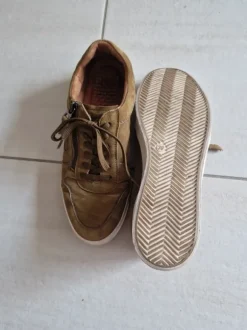 Sneaker