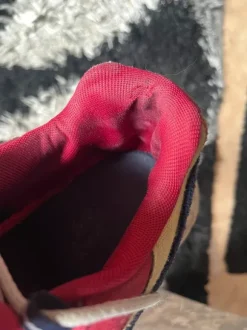 Sneaker