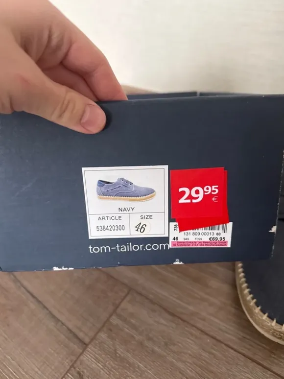 Sneaker