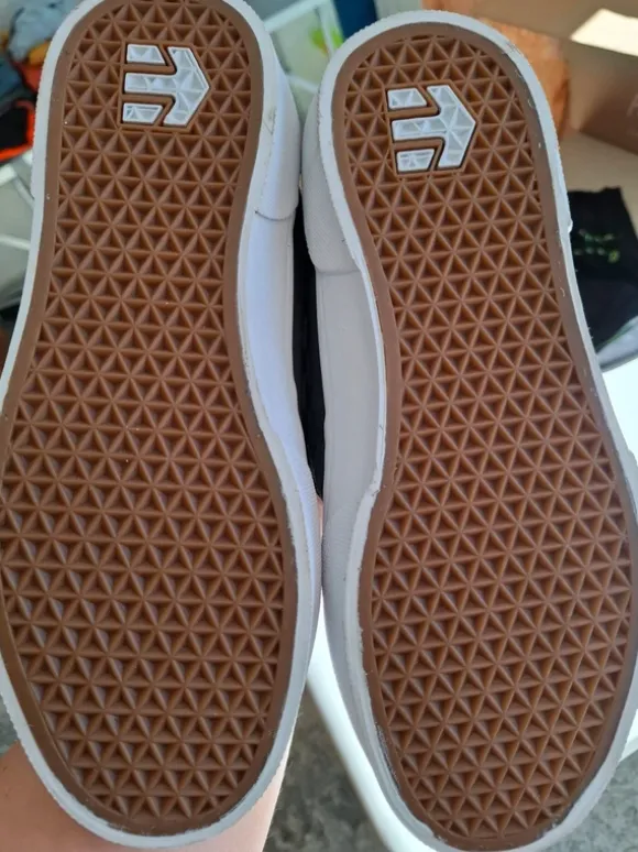 Sneaker