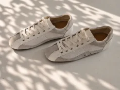 Sneaker Beige/Creme mit Taupe Wildleder – Größe 39 (26 cm)