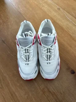 Sneaker Hugo Boss Gr. 40 weiß Silber