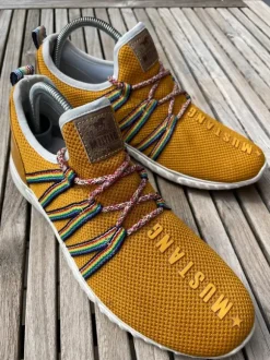 Sneaker in Senfgelb von Mustang Gr. 41