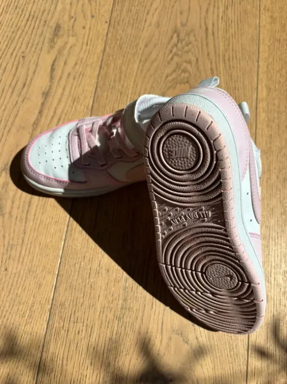 Sneaker Nike Größe 31