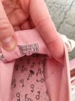 Sneaker Reserved, Größe 38