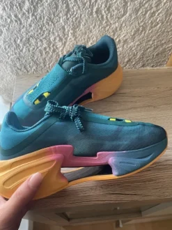 Sneakers 37
