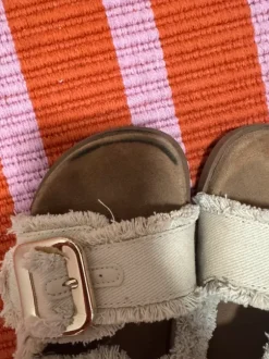 Sommer Schlappen beige