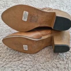 Sommer Stiefelette Gr. 39 NEU Cognac