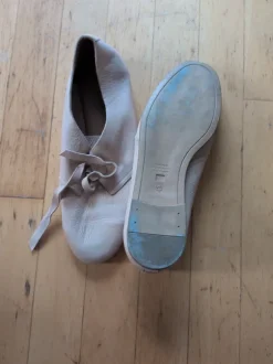 Sommerliche Lederschuhe von Inuovo