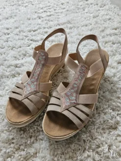 Sommerliche Sandaletten