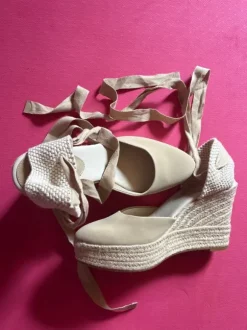 Sommerliche Schuhe Stradivarius Größe 39