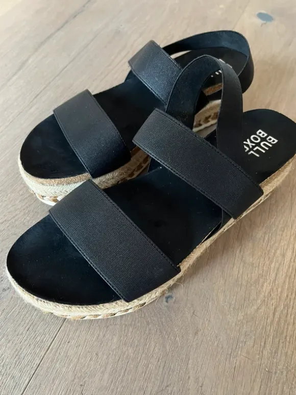 Sommersandalen (Plateau) in Schwarz (elastisch)