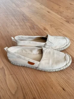 Sommerschuhe beige