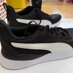 Sportschuh