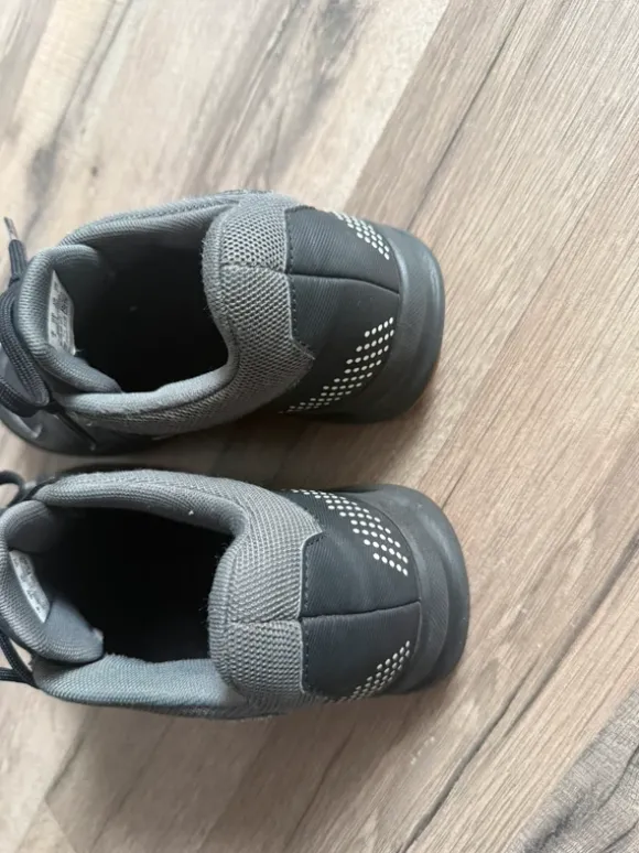 Sportschuhe