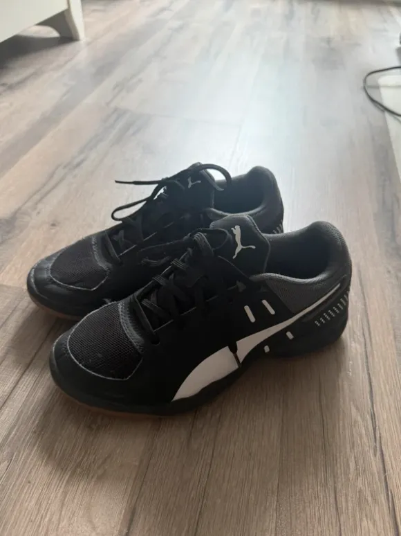 Sportschuhe
