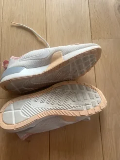 Sportschuhe Nike, 39, 5 Mal getragen, Sneaker