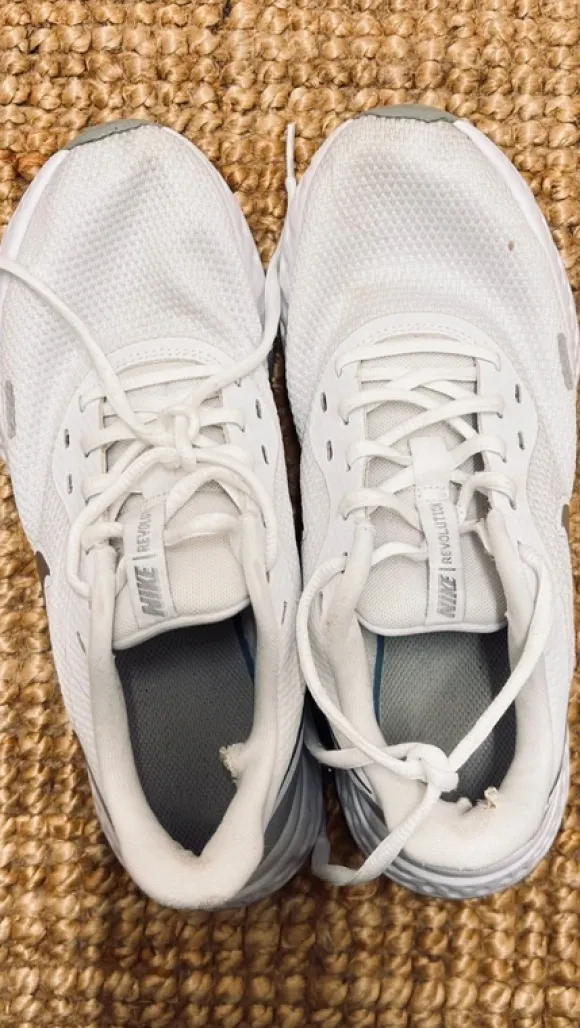Sportschuhe weiß 39