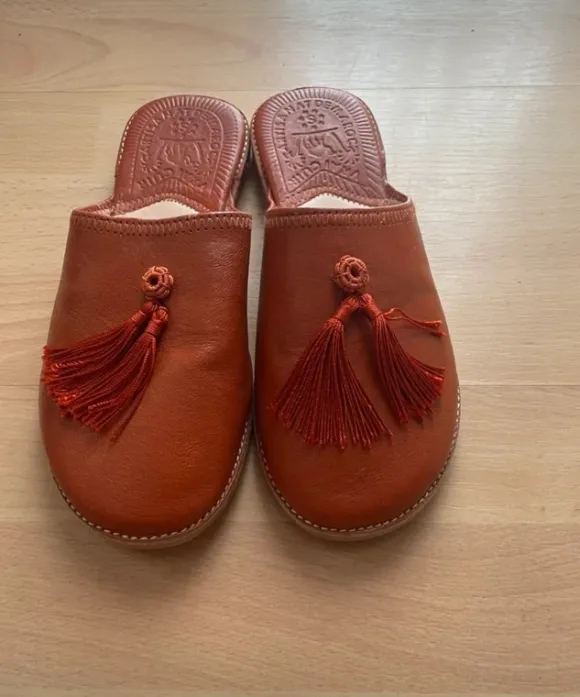 Süsse Hauspantoffel Cognac Babouches Größe 38