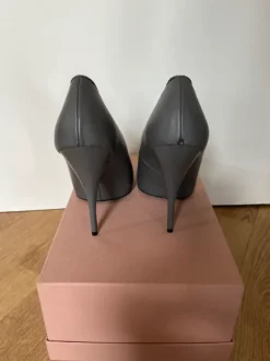 Stella McCartney Pumps 39 1/2 grau