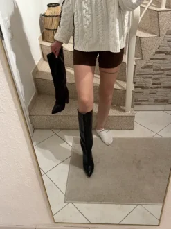 Stiefel mit Absatz