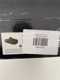 Stijlvolle beige/khaki suèdelook clogs mat 44 Just Emporio