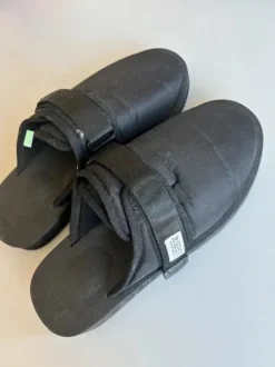 suicoke Slides