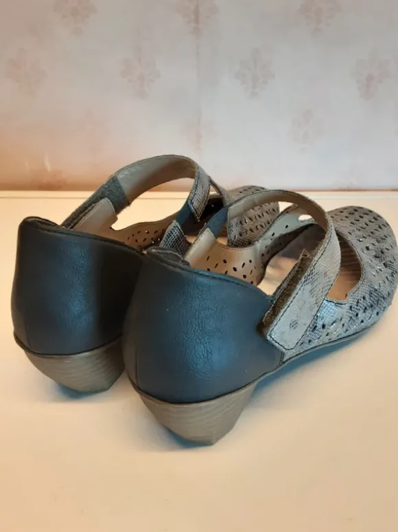 Super leuke zomerschoentjes van het merk Rieker, Mt, 38