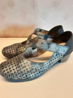 Super leuke zomerschoentjes van het merk Rieker, Mt, 38