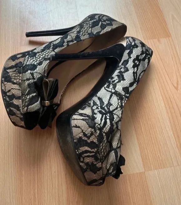 Talons Guess beige 🤍/dentelle noire 🖤