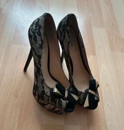 Talons Guess beige 🤍/dentelle noire 🖤