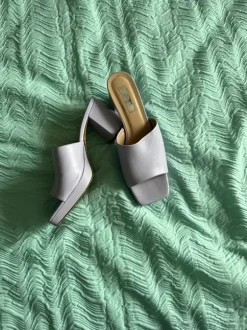 Talons mauve