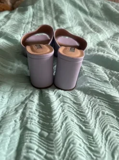 Talons mauve