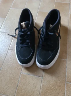 Tennis Sneaker Nike Noir