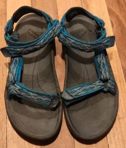 Teva Sandalen Gr. 40 schwarz/blau/grau Muster