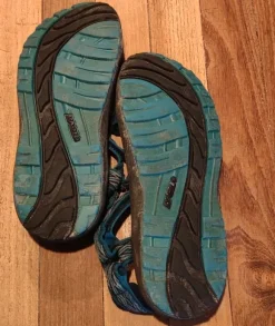 Teva Sandalen Gr. 40 schwarz/blau/grau Muster