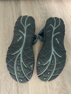 Teva sandalen maat 42