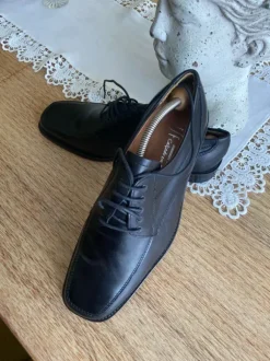 Tolle Männer Leder Schuhe.