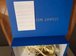 Tolle neue Schnürr-Sandalen / Sandaletten von Stuart Weitzman, Grösse 36