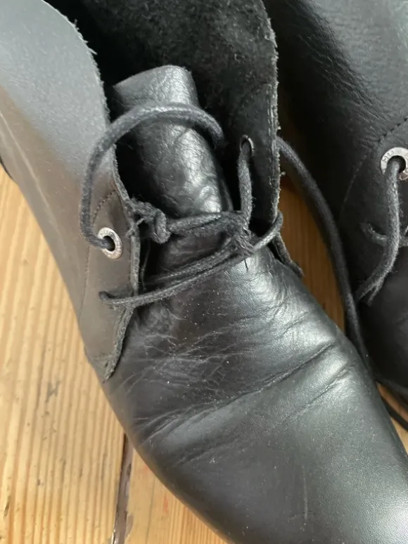 Toller Lederschuh