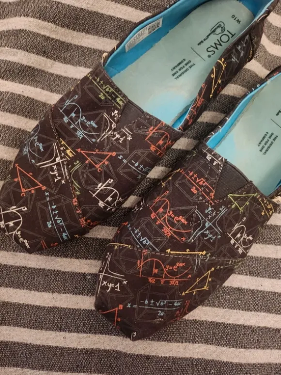 Tomms slipers 42
