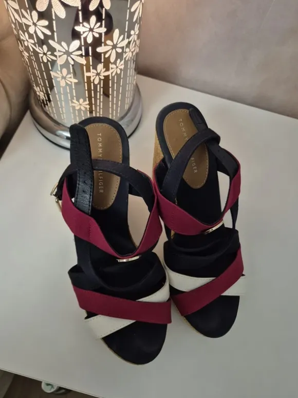 Tommy Hilfiger Elena Keilsandalette / Plateau Schuhe