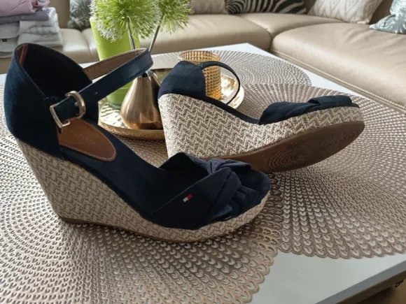 Tommy Hilfiger Keilabsatz Sandale blau Gr. 38