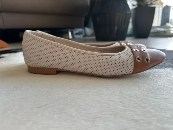 Tommy Hilfiger Slipper Ballerinas Größe 38 beige Cognac Gold