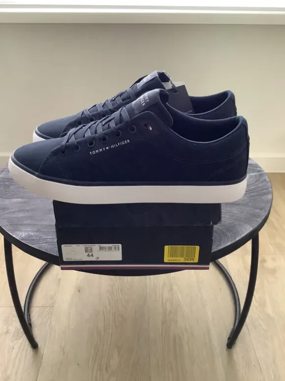 Tommy Hilfiger sneakers maat 44 nieuw in doos!