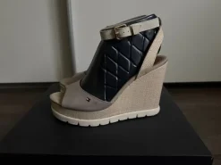 Tommy Hilfigher Sandalen Gr. 39
