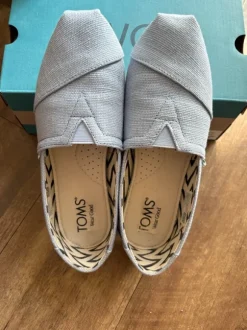 TOMS Espadrilles – hellblau, Gr. 36, fast neu