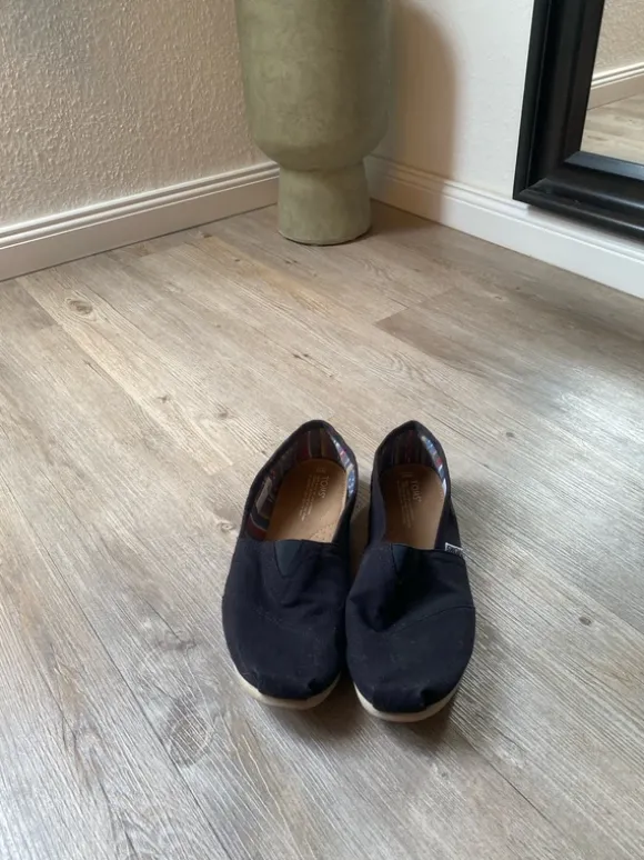 Toms Größe 44