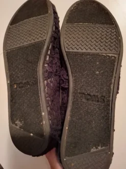 Toms in schwarz