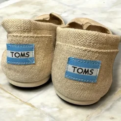 TOMS instappers beige glitter / shimmer maat W8 / EU 38.5